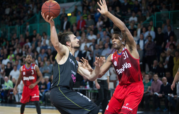 每场比赛都 每场比赛都