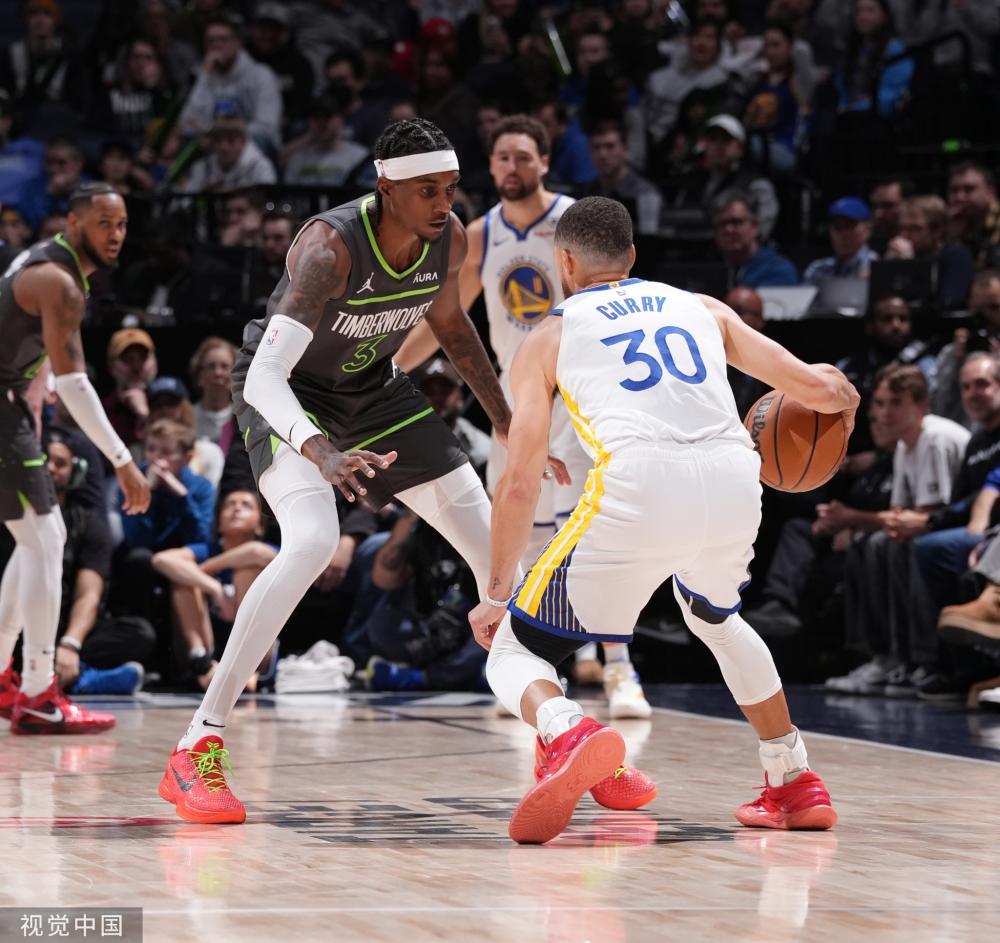 与此同时 与此同时